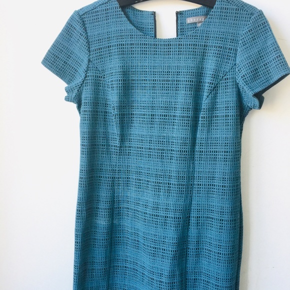 Sharagano Short Sleeves Textured Dress - Picture 2 of 5